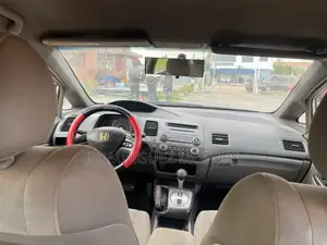 Honda Civic 2006 Silver