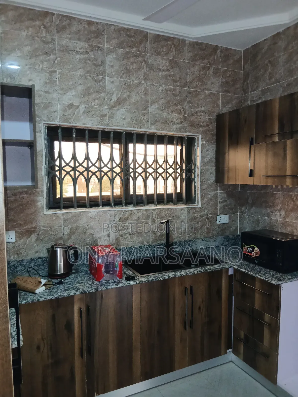 3bdrm Apartment in Haatso, Papao for rent