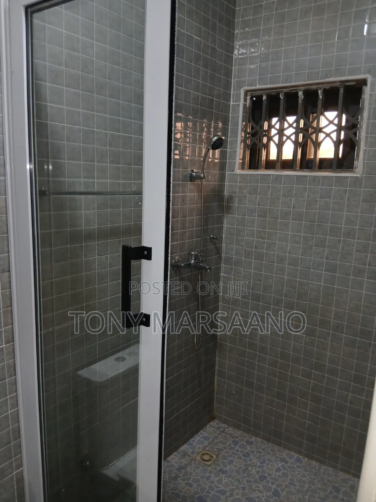 3bdrm Apartment in Haatso, Papao for rent