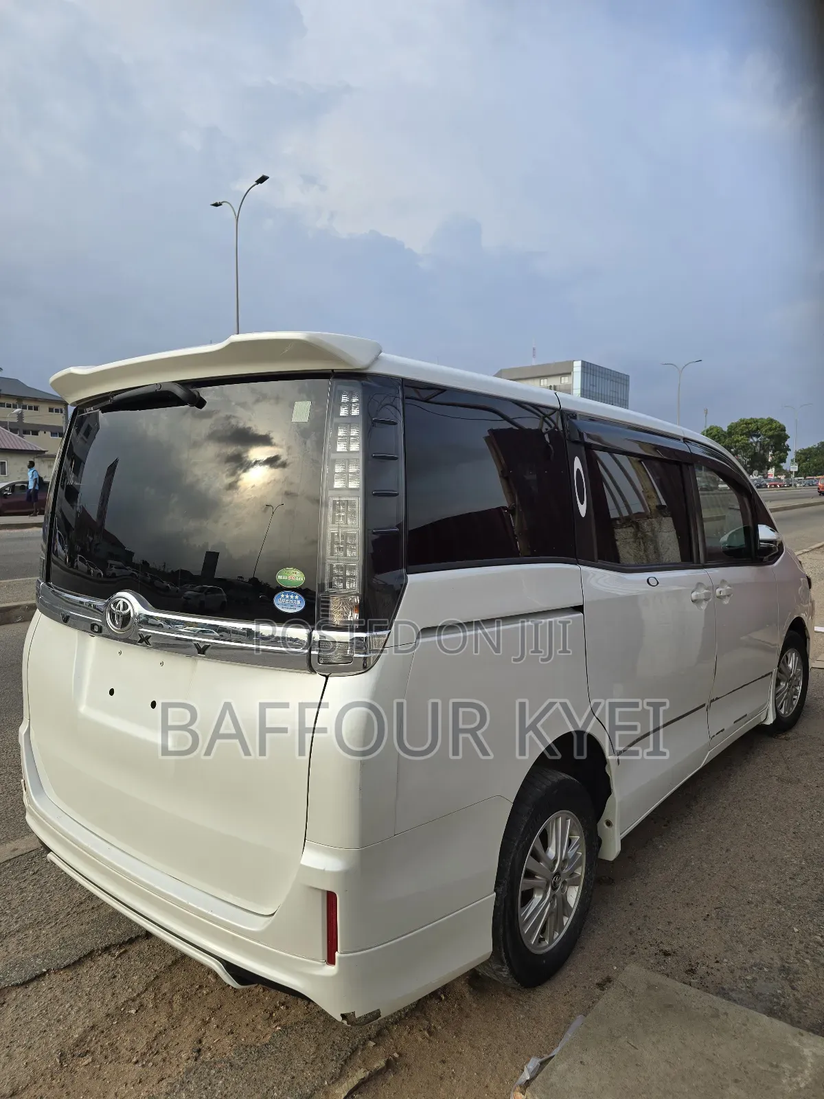 Toyota Voxy 2016 White