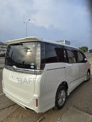 Toyota Voxy 2016 White