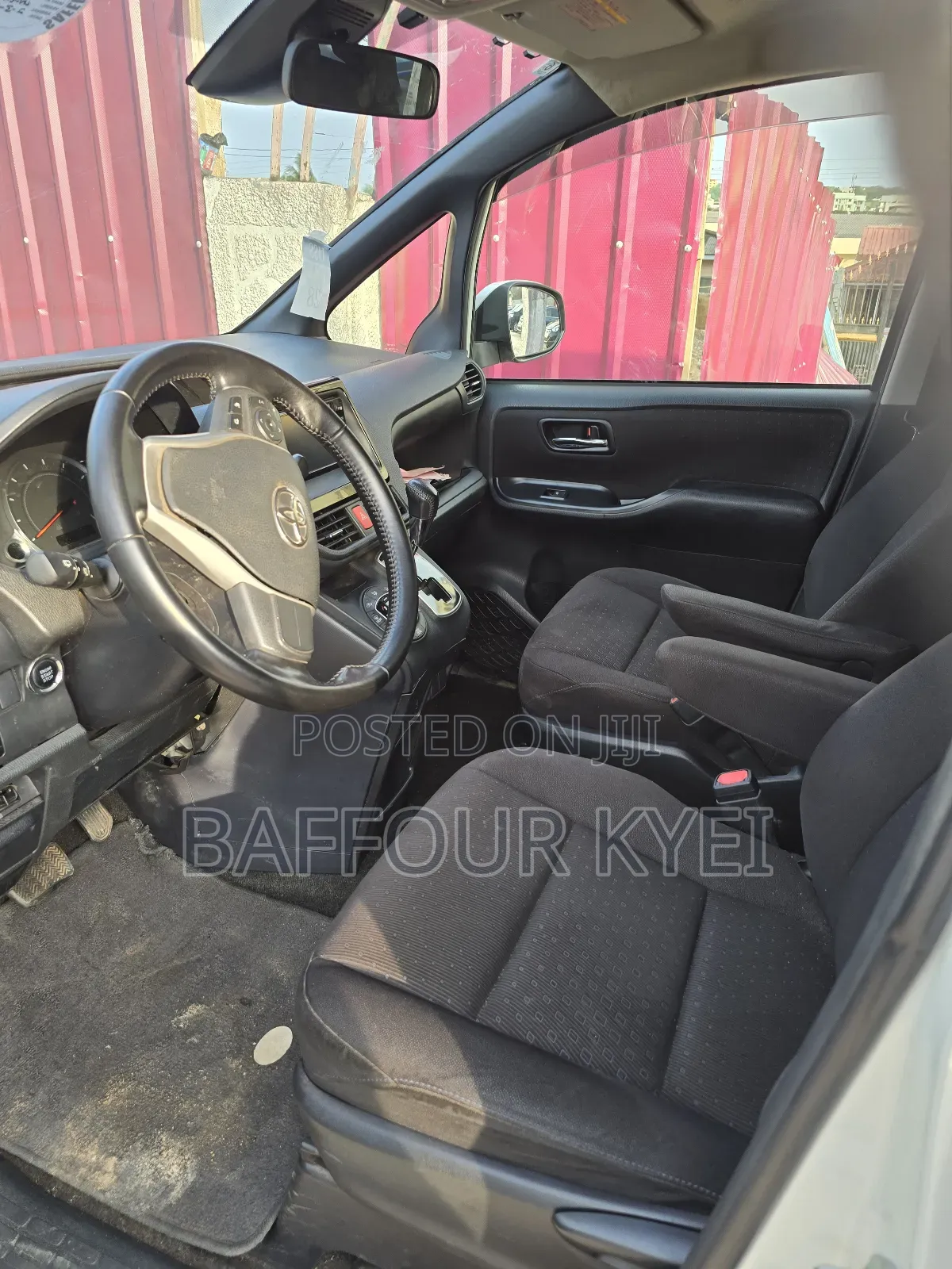 Toyota Voxy 2016 White