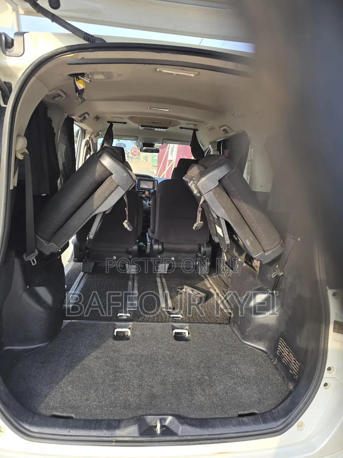 Toyota Voxy 2016 White
