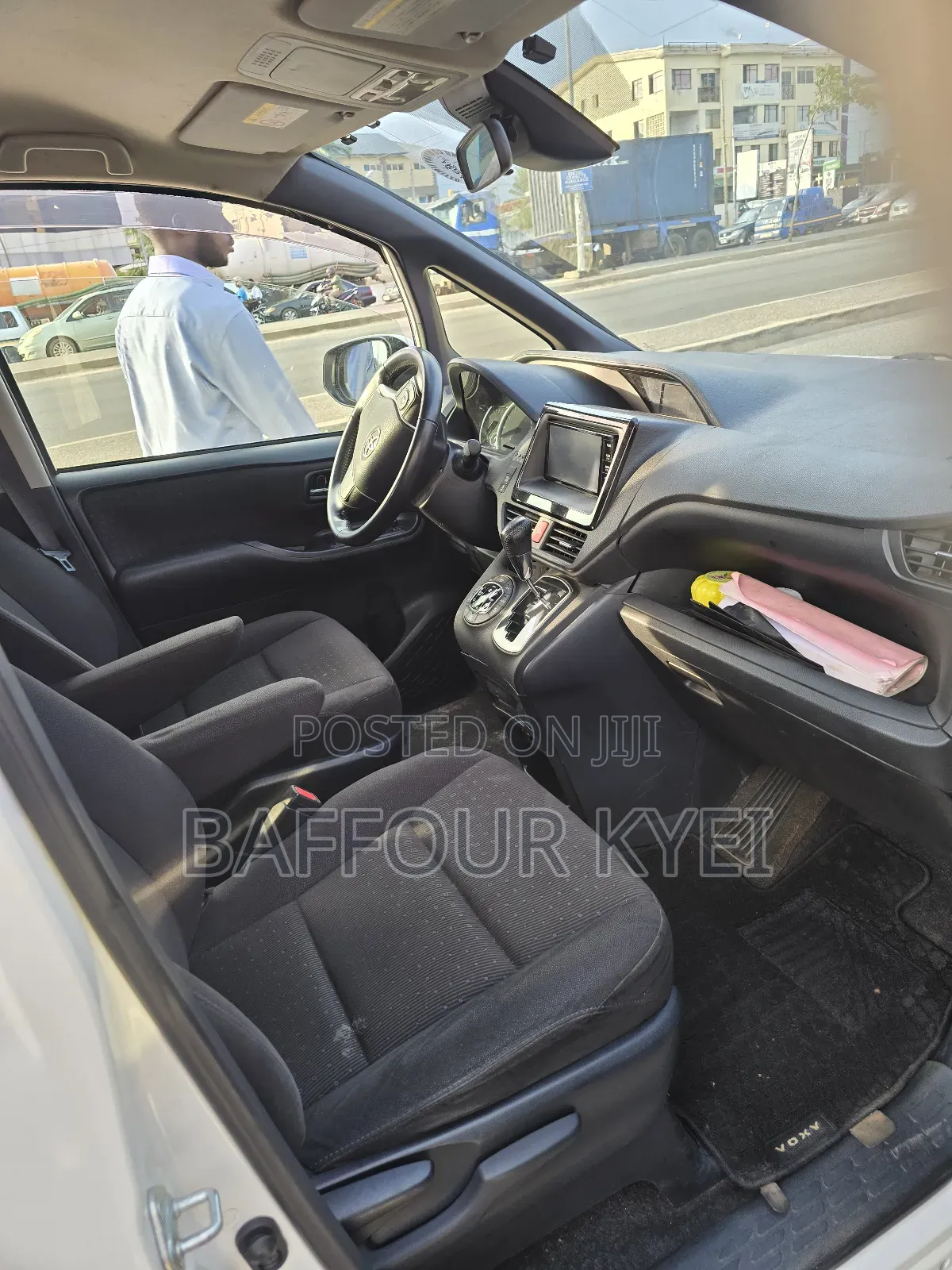 Toyota Voxy 2016 White