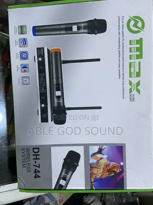 Max Dh-744 Wireless Microphone....