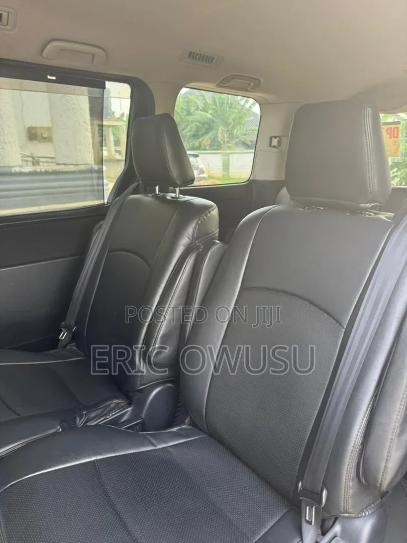 Toyota Voxy SV Premium 2014 White