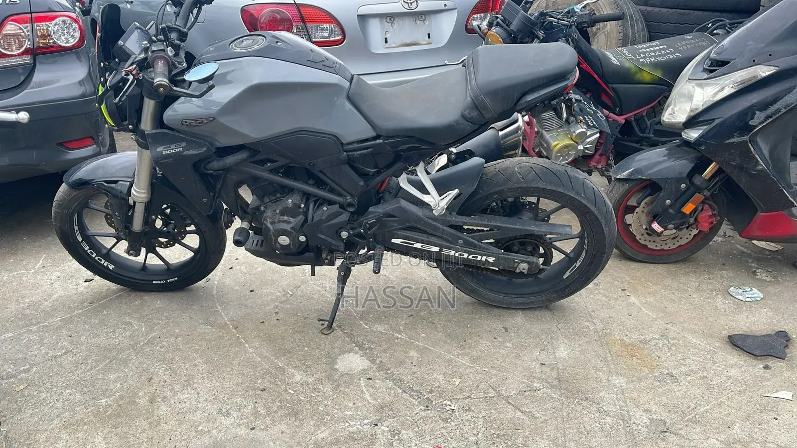 Honda CB 2018 Gray