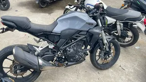 Honda CB 2018 Gray