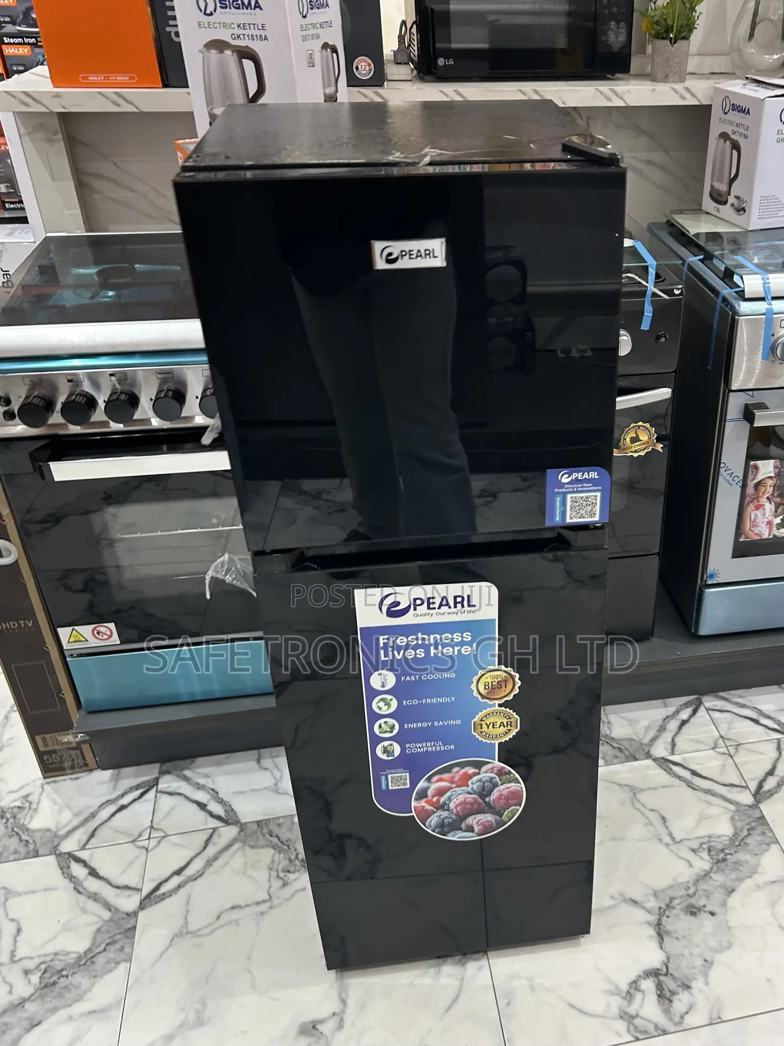 Ultra Sleek Black Glass 2 Doors Top Freezer Pearl Refrigerator