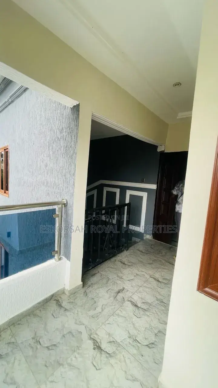 Furnished 6bdrm House in Ablekuma Ga Odumase, Galilea for sale