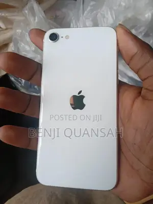 Apple iPhone SE (2022) 128 GB White