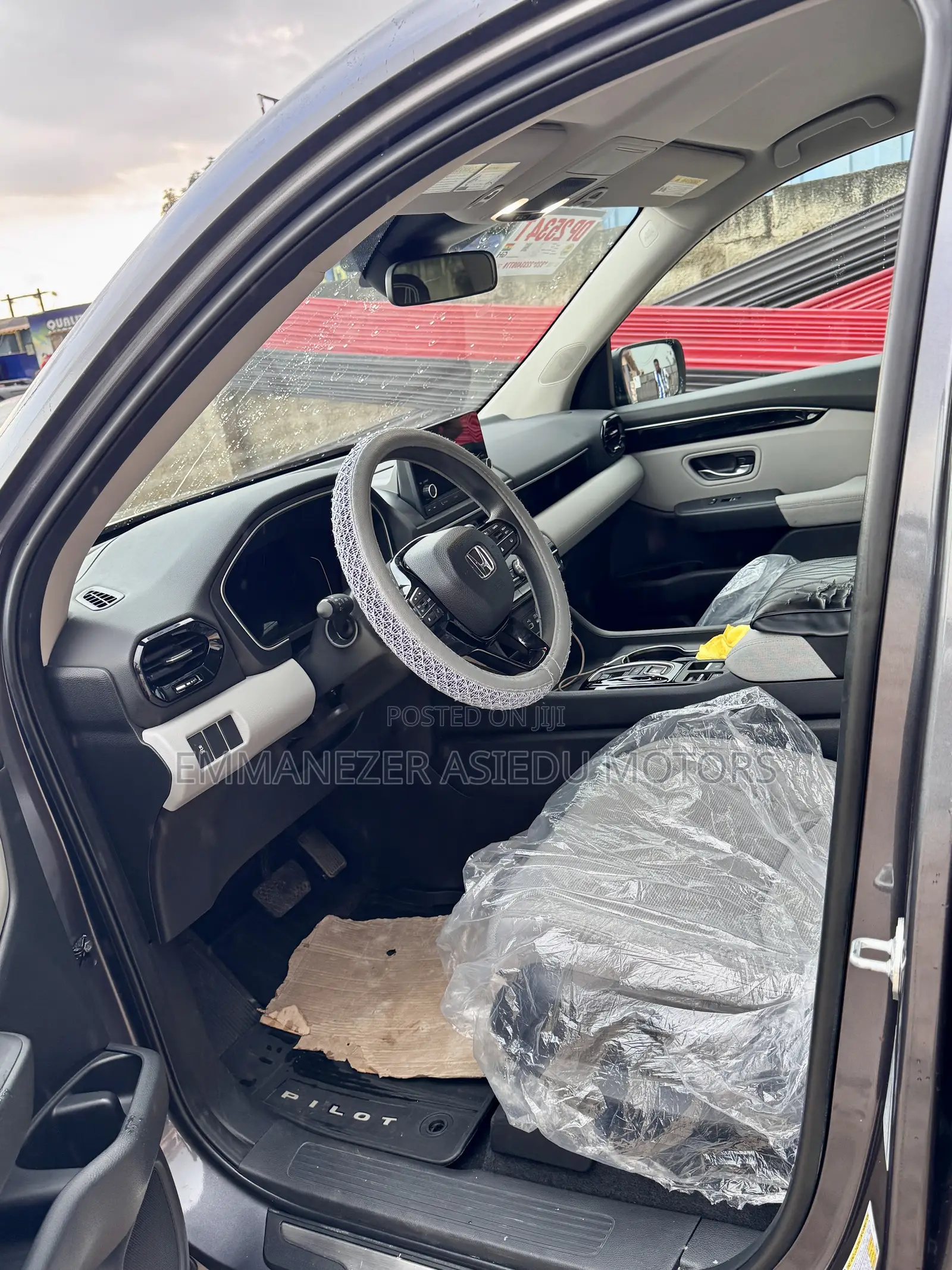Honda Pilot EX-L 8 Passenger AWD 2023 Gray
