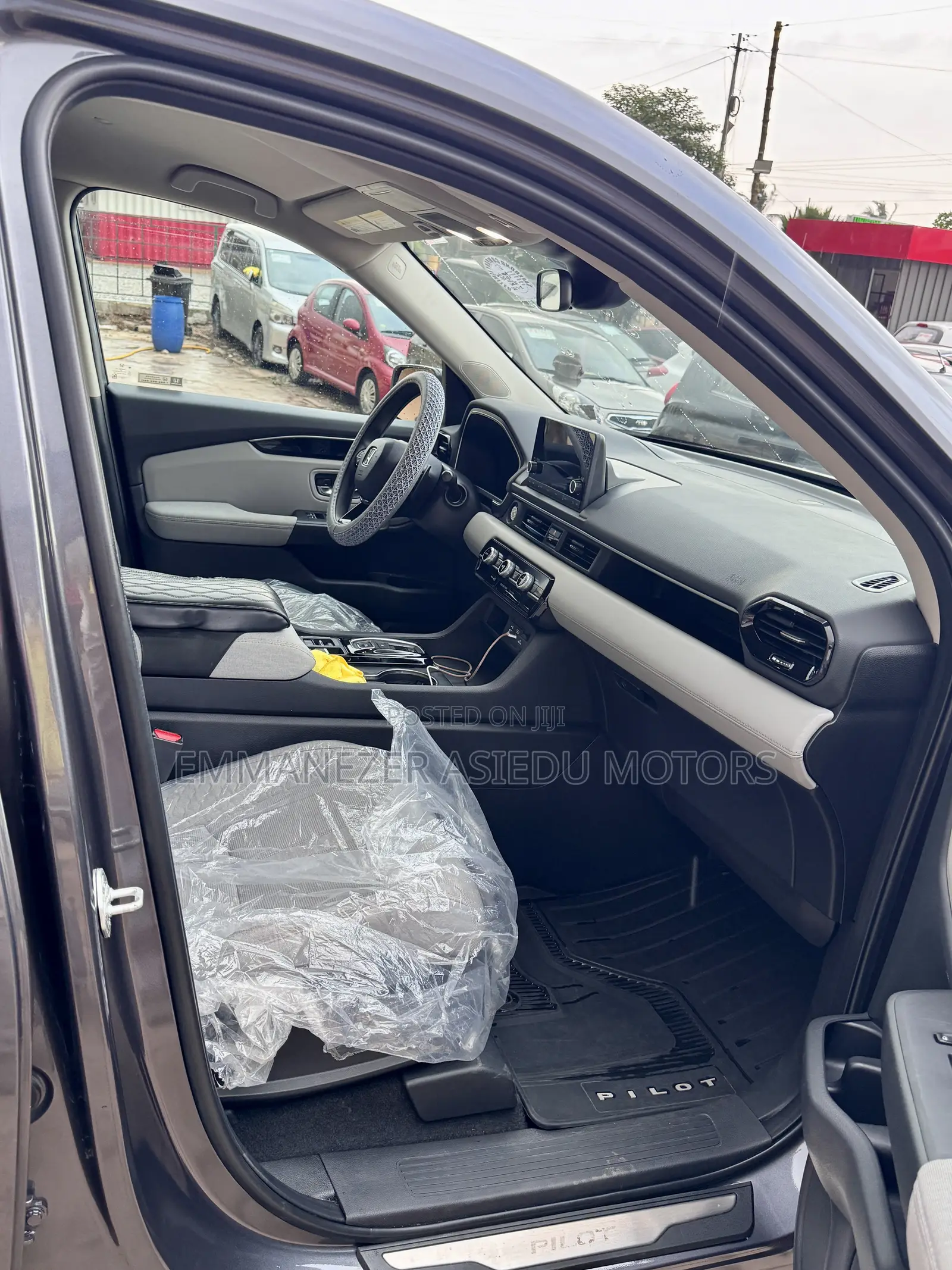Honda Pilot EX-L 8 Passenger AWD 2023 Gray
