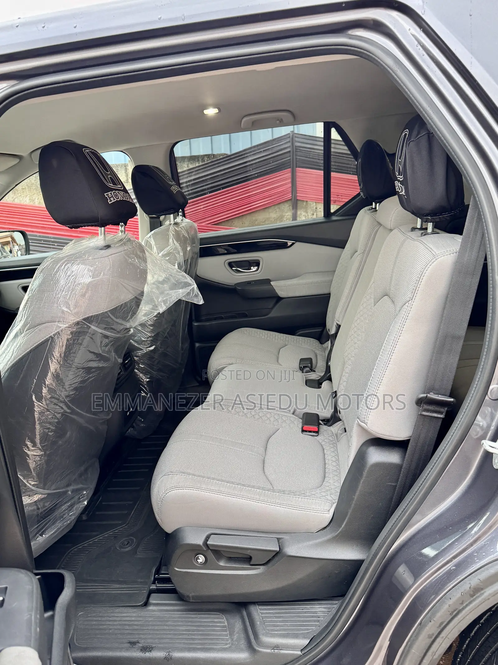 Honda Pilot EX-L 8 Passenger AWD 2023 Gray
