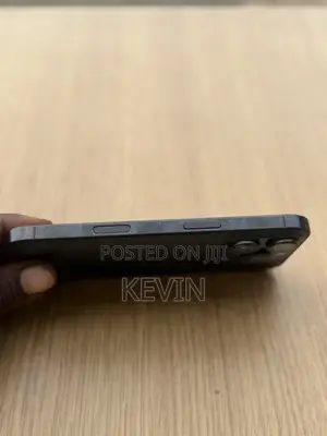 Apple iPhone 16 Pro 128 GB Black