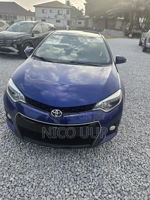 Toyota Corolla 2016 Blue