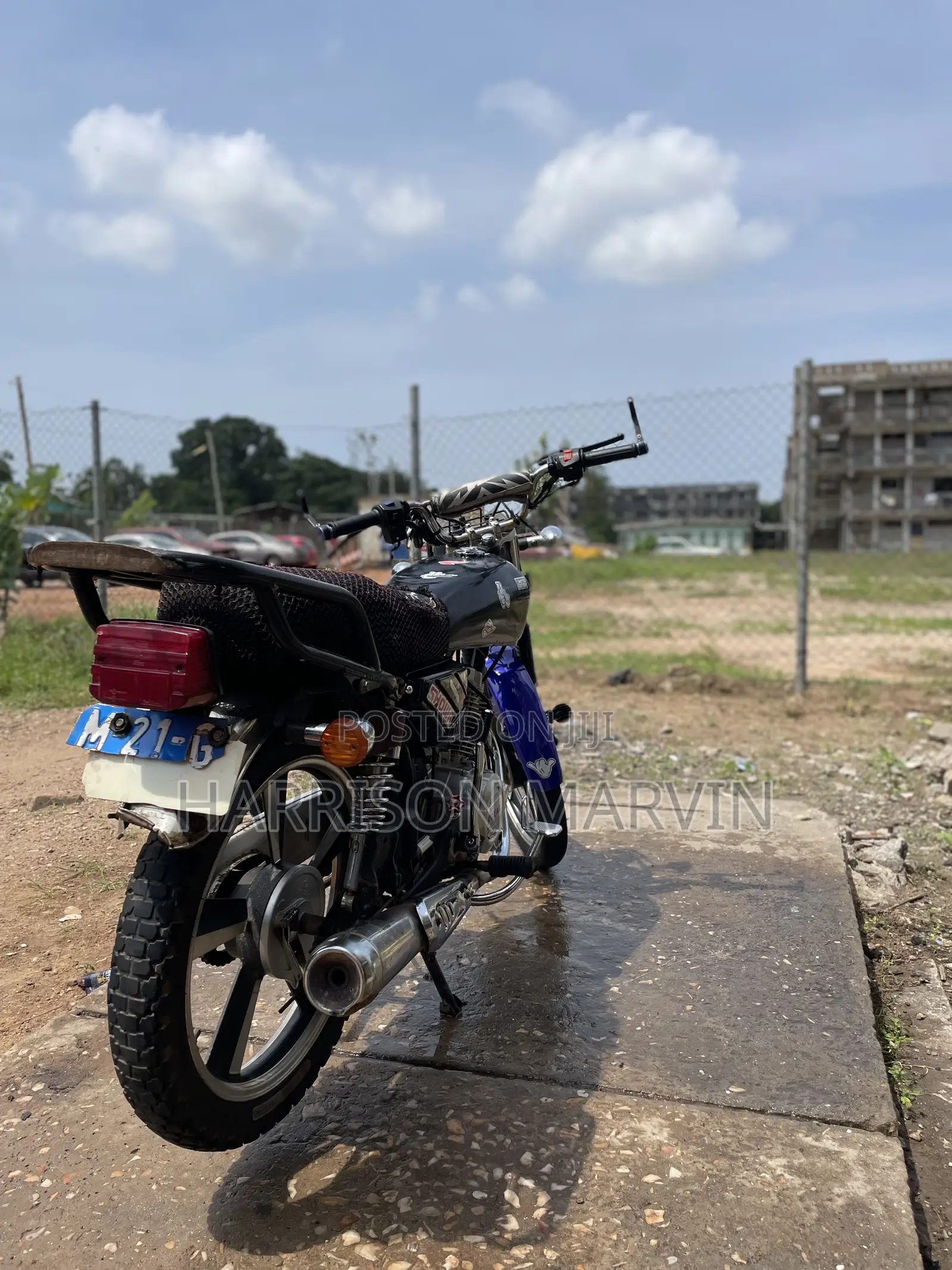 Royal Motorcycle 2024 Black