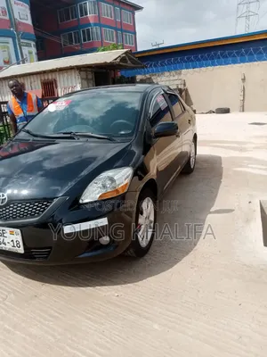 Toyota Yaris 2010 Black