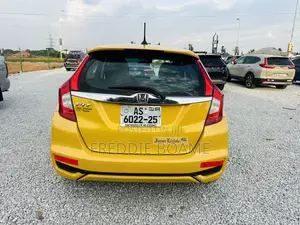 Honda Fit 2018 Yellow