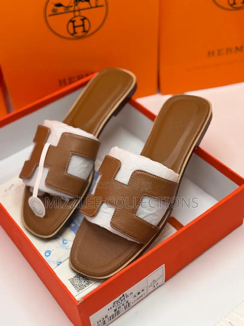 Beautiful Ladies Hermes Slippers