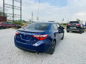 Toyota Corolla 2016 Blue