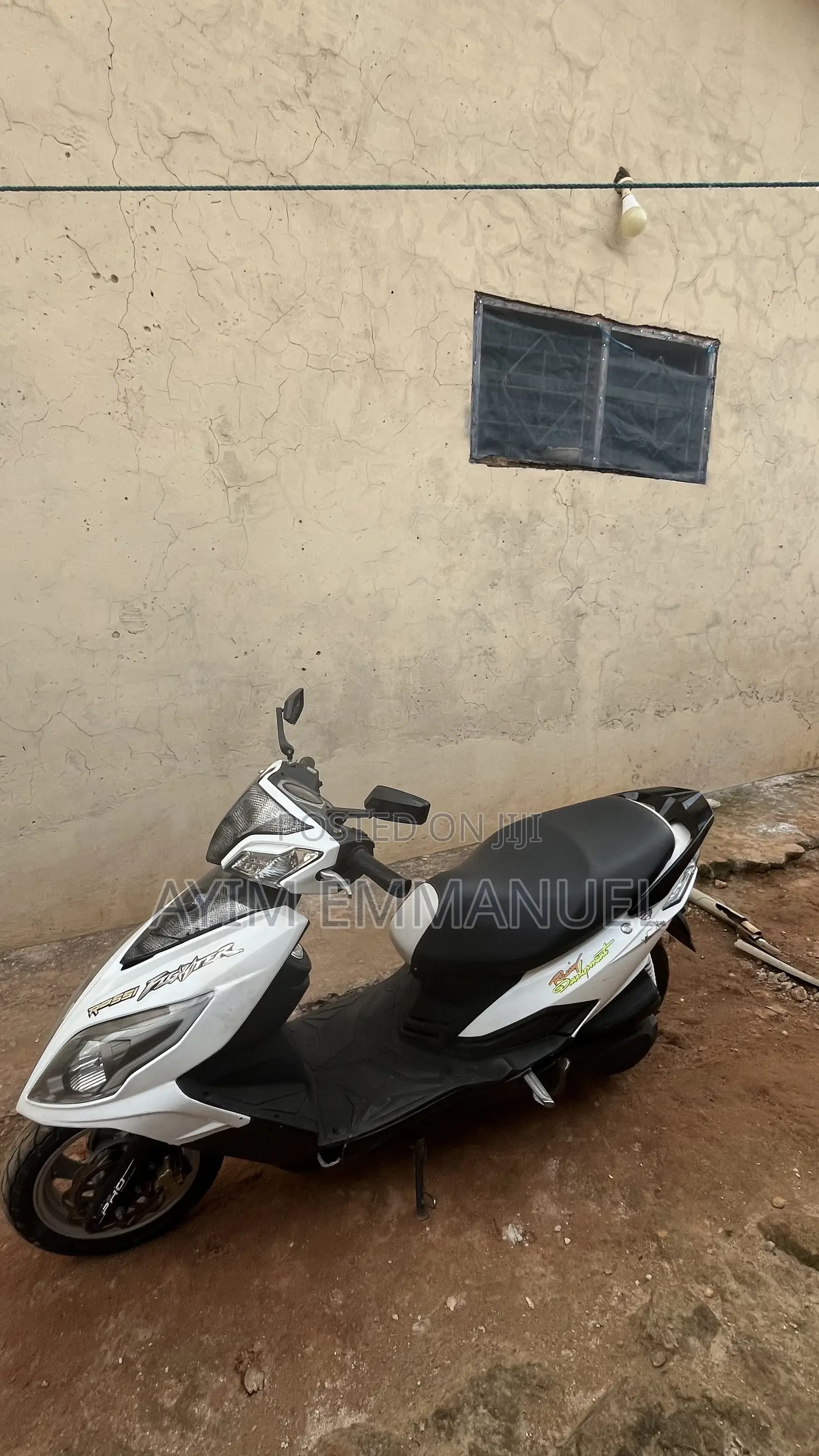 Kymco 2011 White