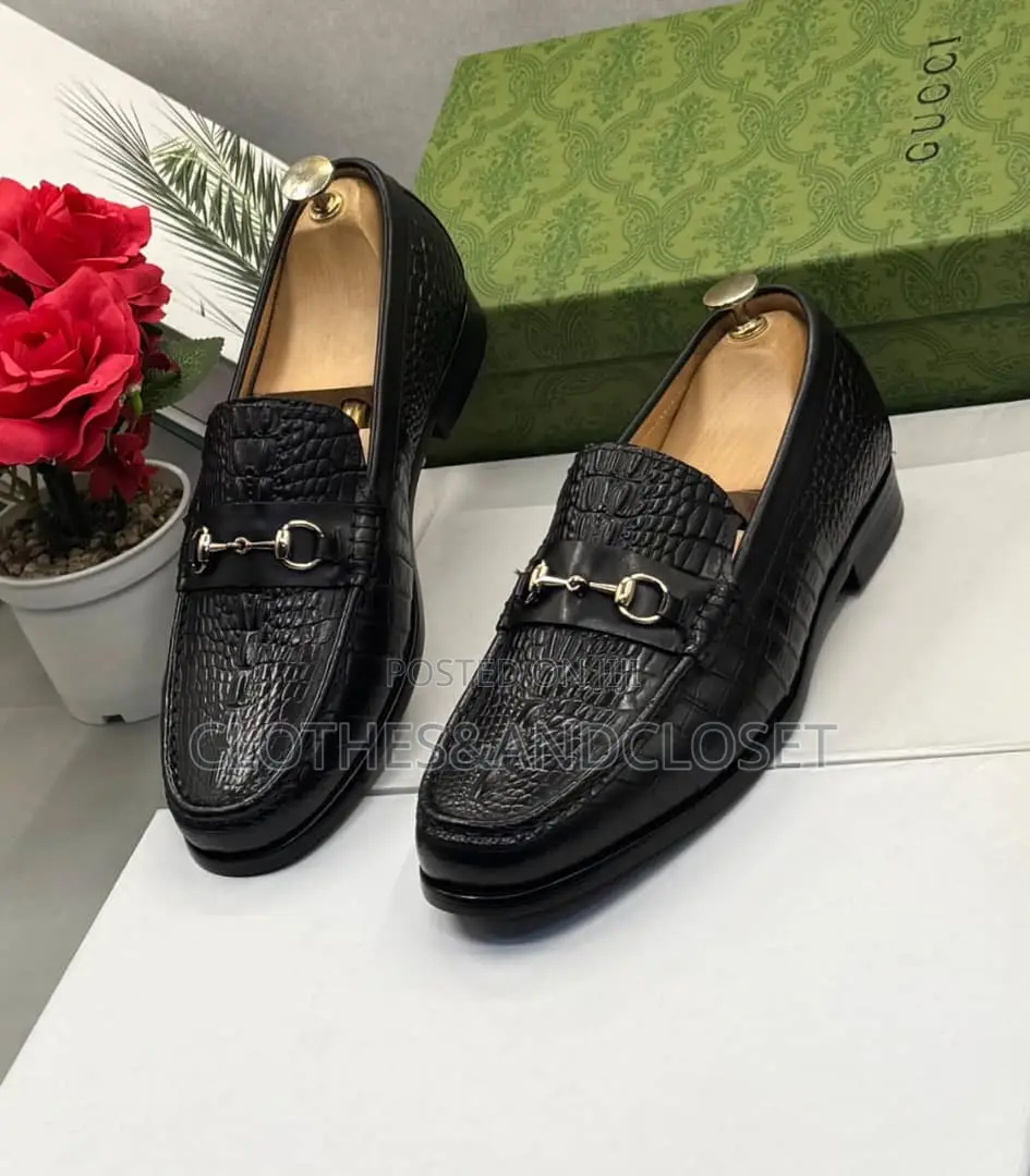 Gucci Loafers Feature a Black Crocodile-Patterned Leather Upper