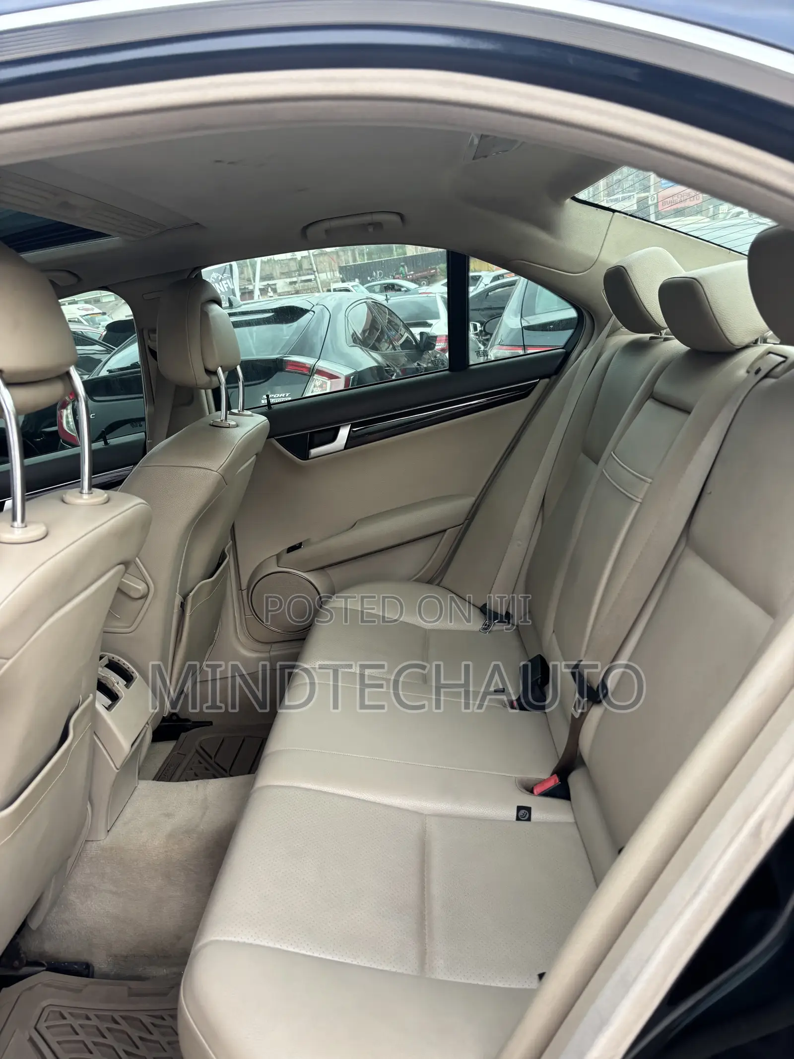 Mercedes-Benz C250 2013 Black