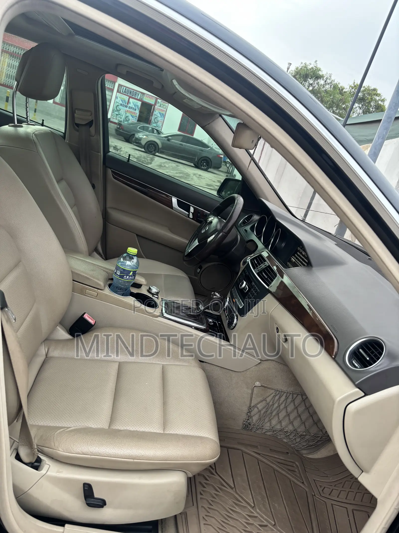 Mercedes-Benz C250 2013 Black