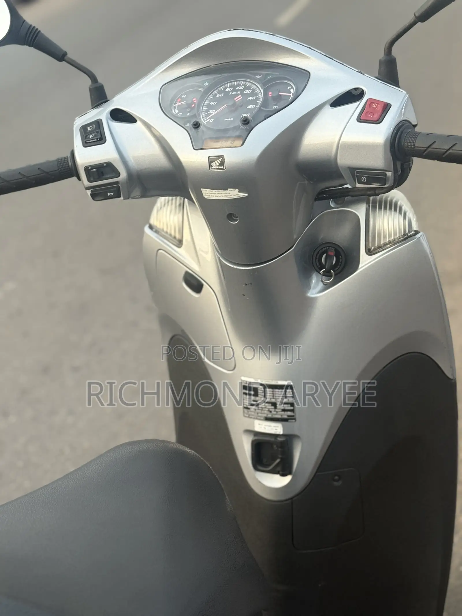 Honda 2017 Gray