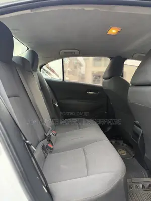 Toyota Corolla LE 2020 White