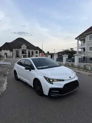 Toyota Corolla LE 2020 White