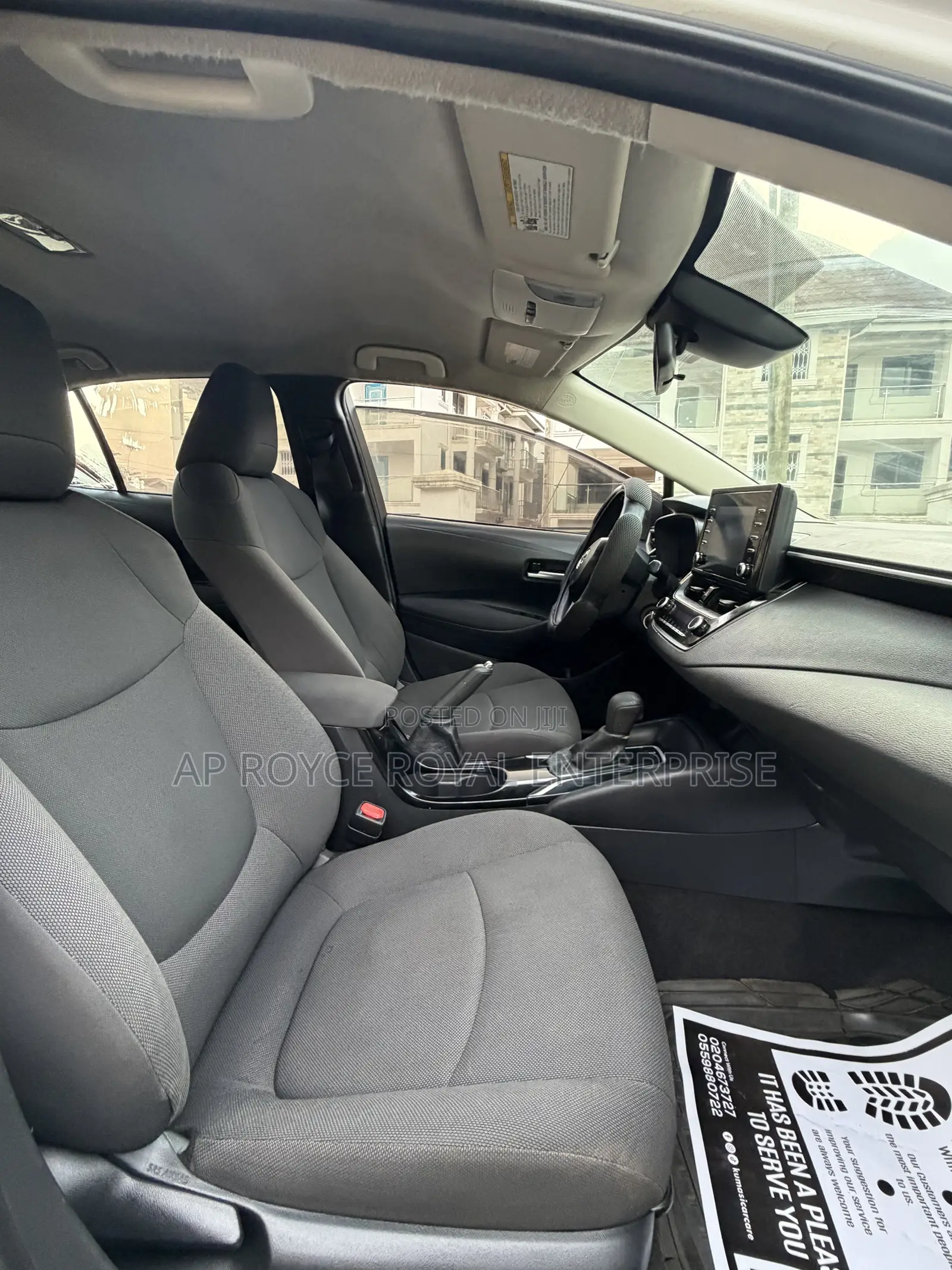 Toyota Corolla LE 2020 White