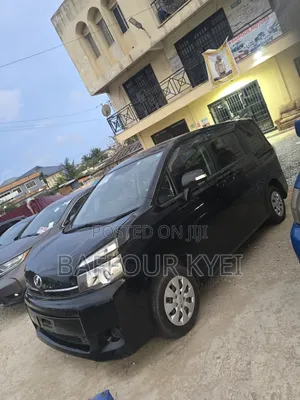 Toyota Voxy 2012 Black