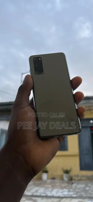Samsung Galaxy S20 128 GB Gray