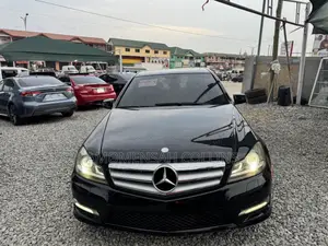 Mercedes-Benz C250 2012 Black