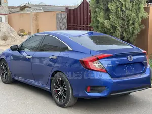 Honda Civic Touring 4dr Sedan (1.5L 4cyl) 2017 Blue