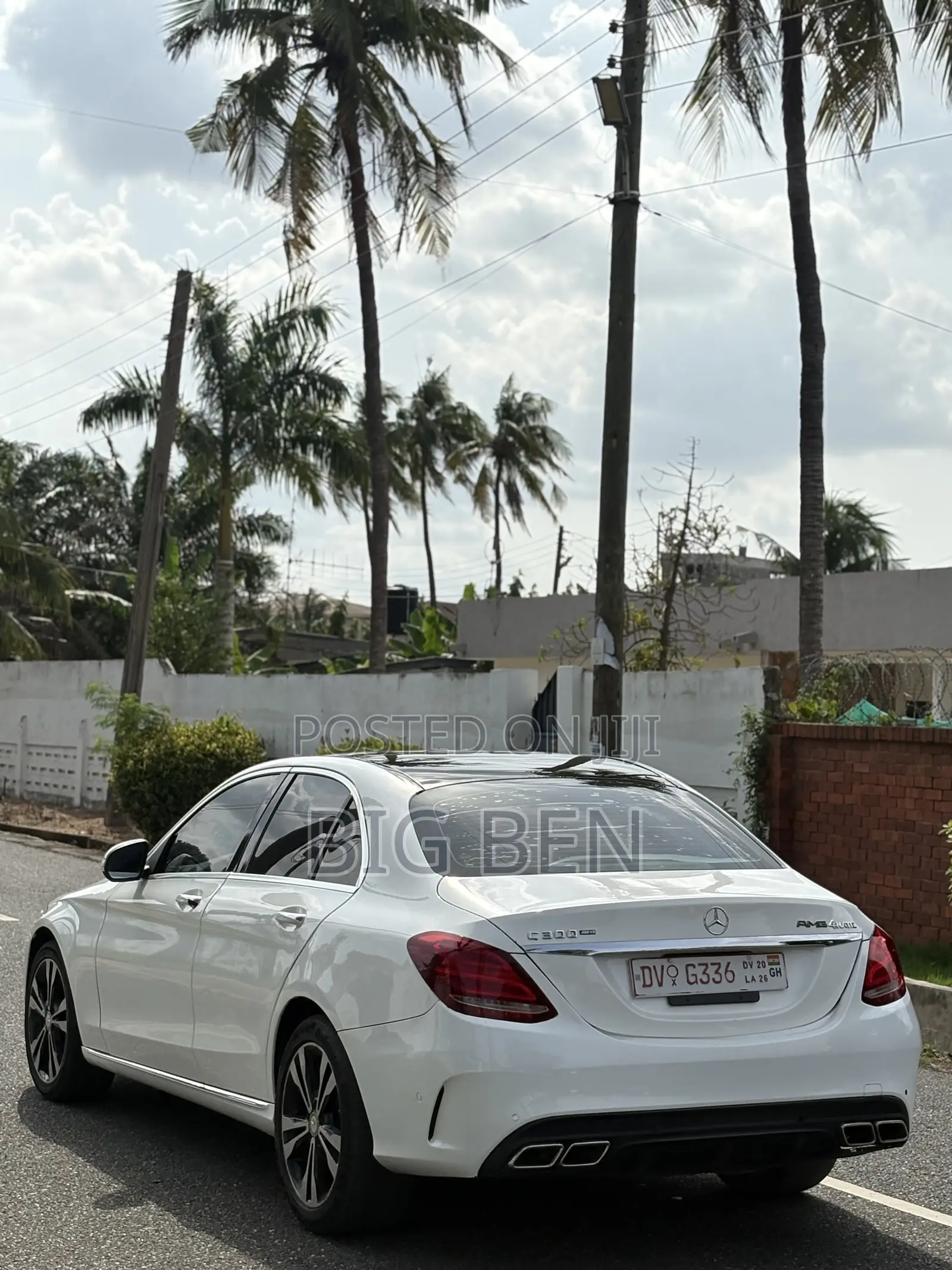Mercedes-Benz C300 Sport 4Matic Sedan AWD (2.0L 4cyll 7A) 2016 White