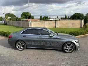 Mercedes-Benz C300 2017