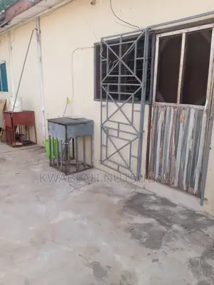1bdrm Room & Parlour in Barrier for rent