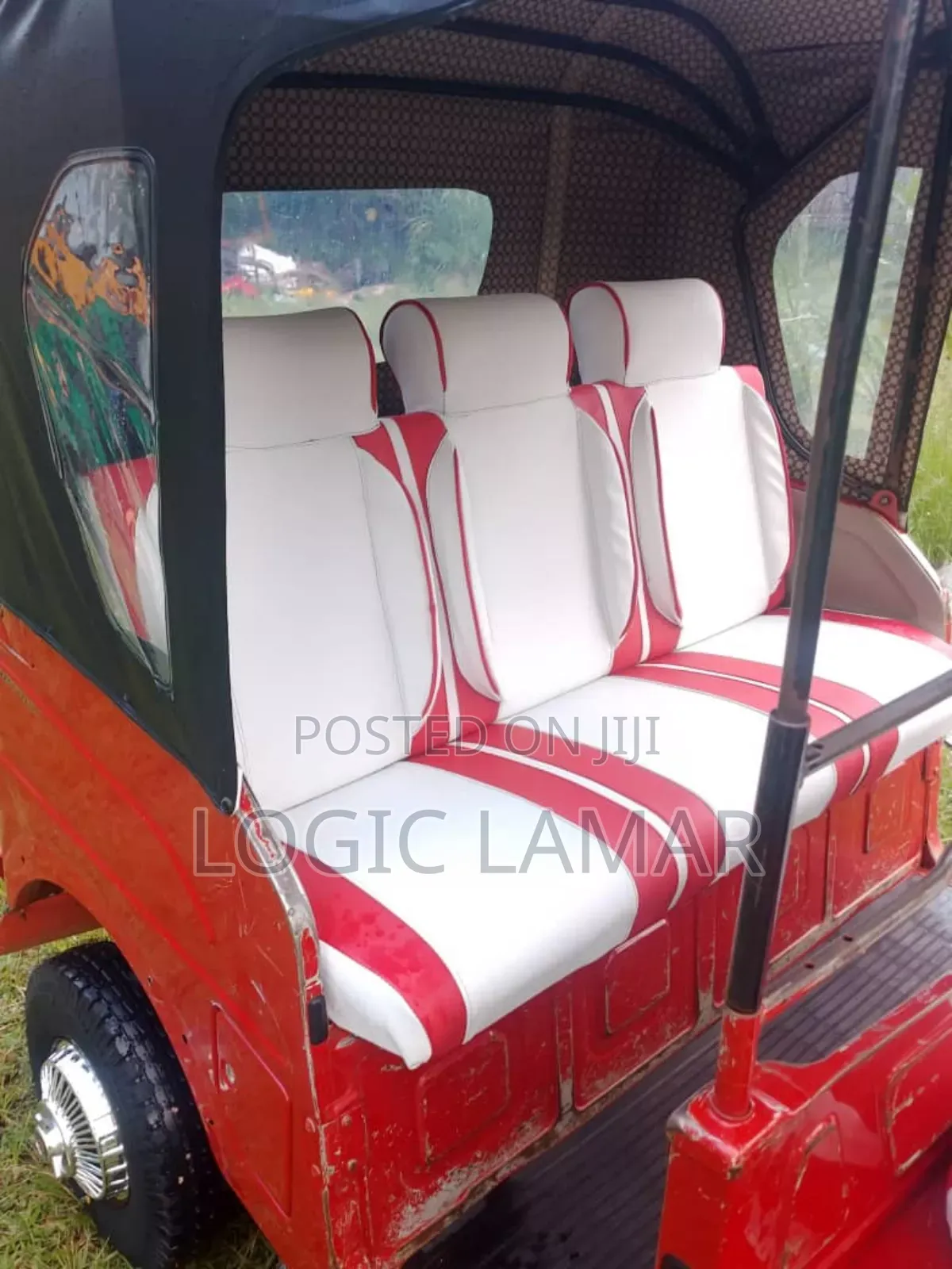 Bajaj RE 2023 Red