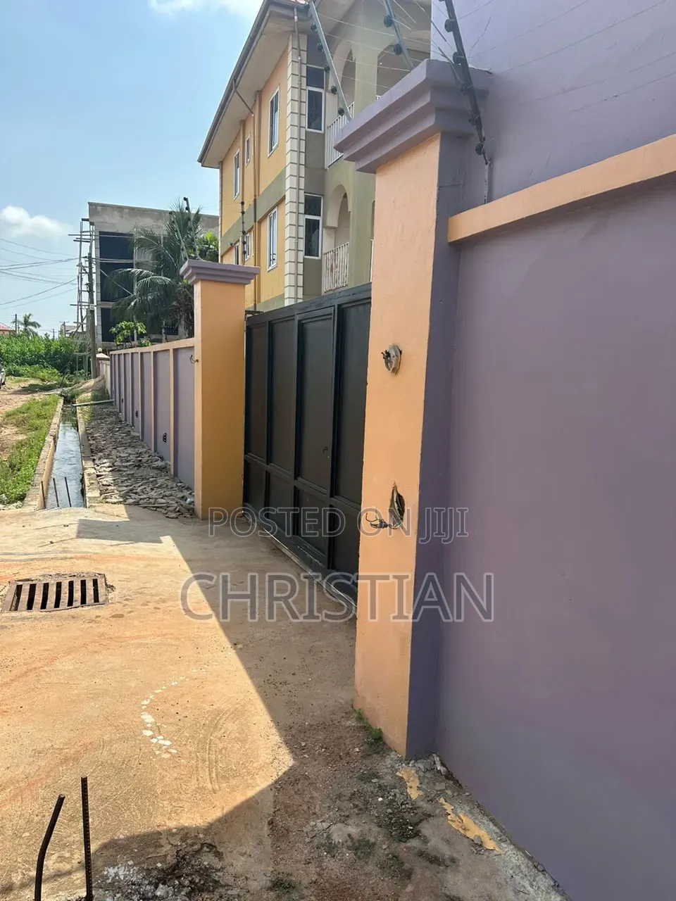 3bdrm Apartment in Lakeside Estate for rent
