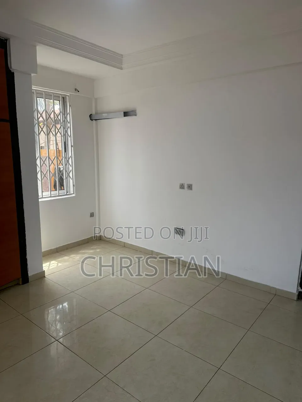 3bdrm Apartment in Lakeside Estate for rent