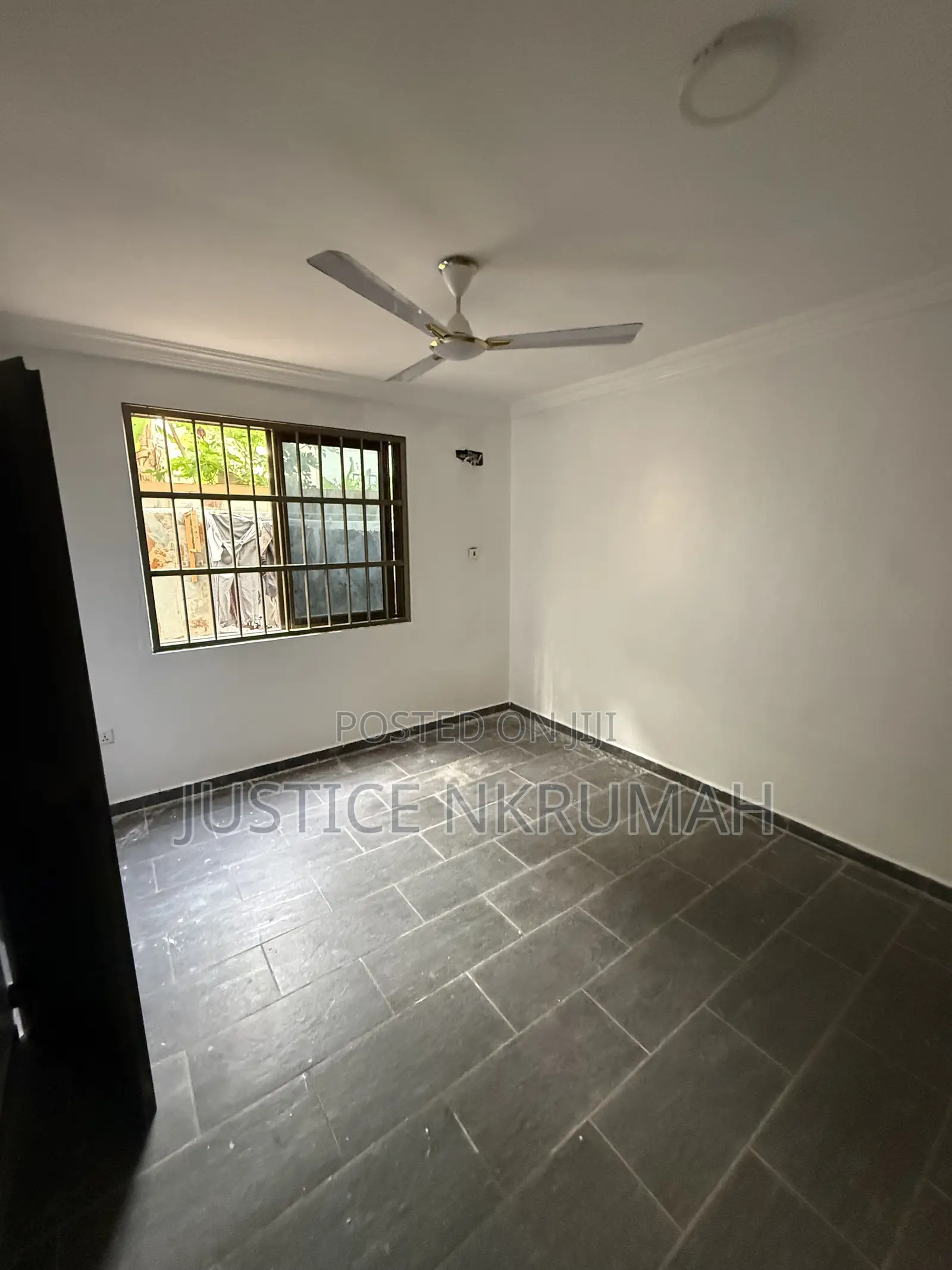 Furnished 1bdrm Apartment in Mr. Justice Estate, Old Barrier for rent