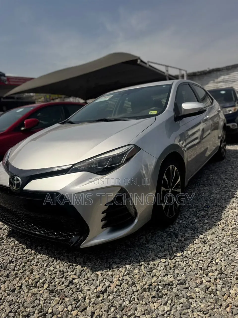 Toyota Corolla SE Special Edition 4dr Sedan (1.8L 4cyl CVT) 2017 Silver