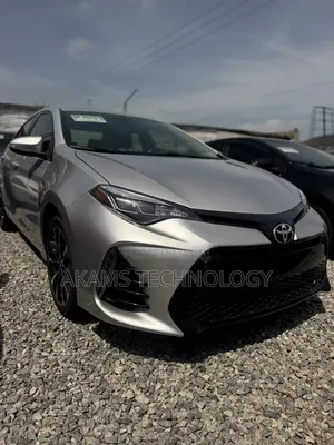 Toyota Corolla SE Special Edition 4dr Sedan (1.8L 4cyl CVT) 2017 Silver