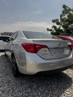 Toyota Corolla SE Special Edition 4dr Sedan (1.8L 4cyl CVT) 2017 Silver