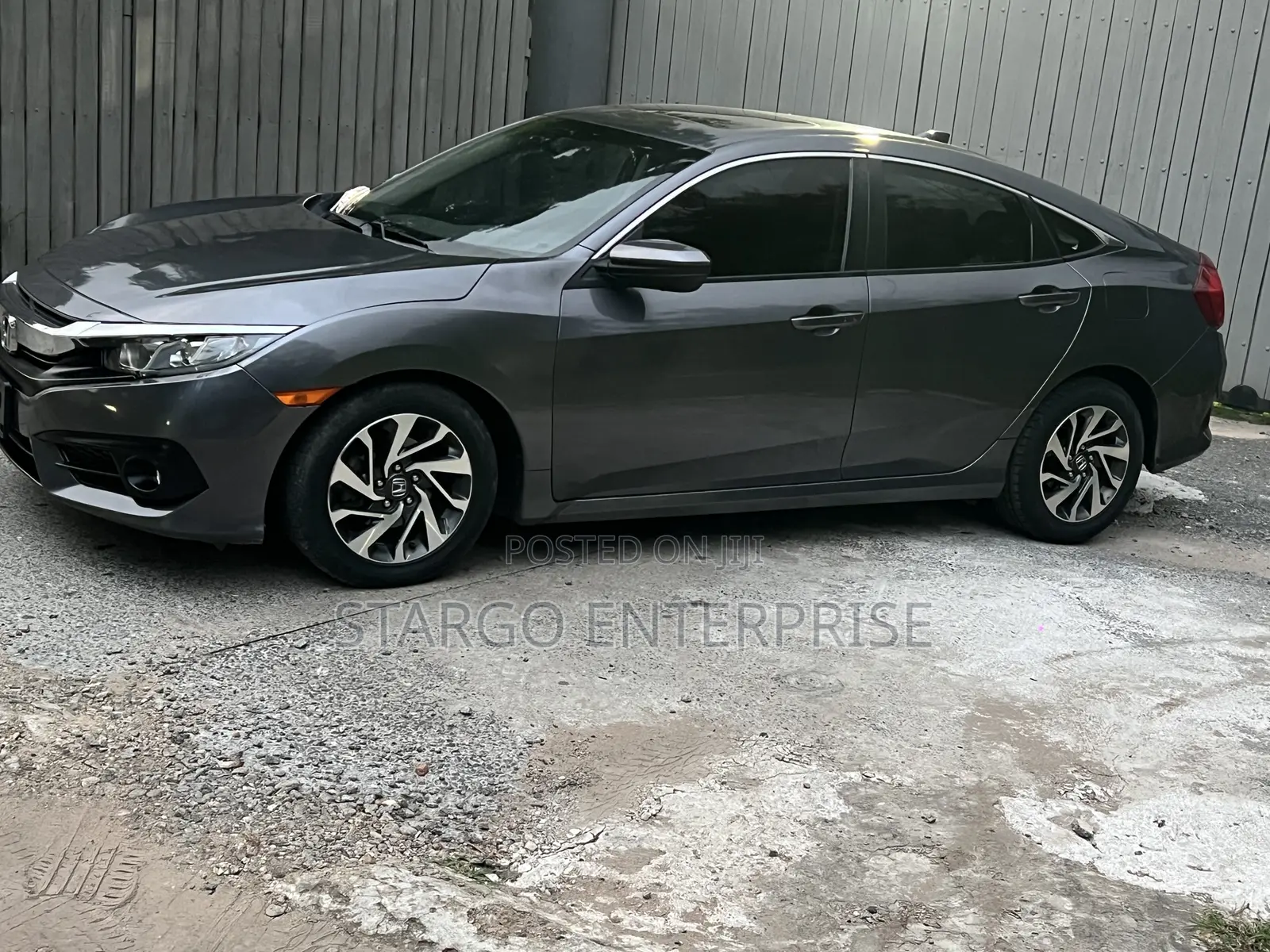 Honda Civic EX 4dr Sedan (2.0L 4cyl) 2017 Gray