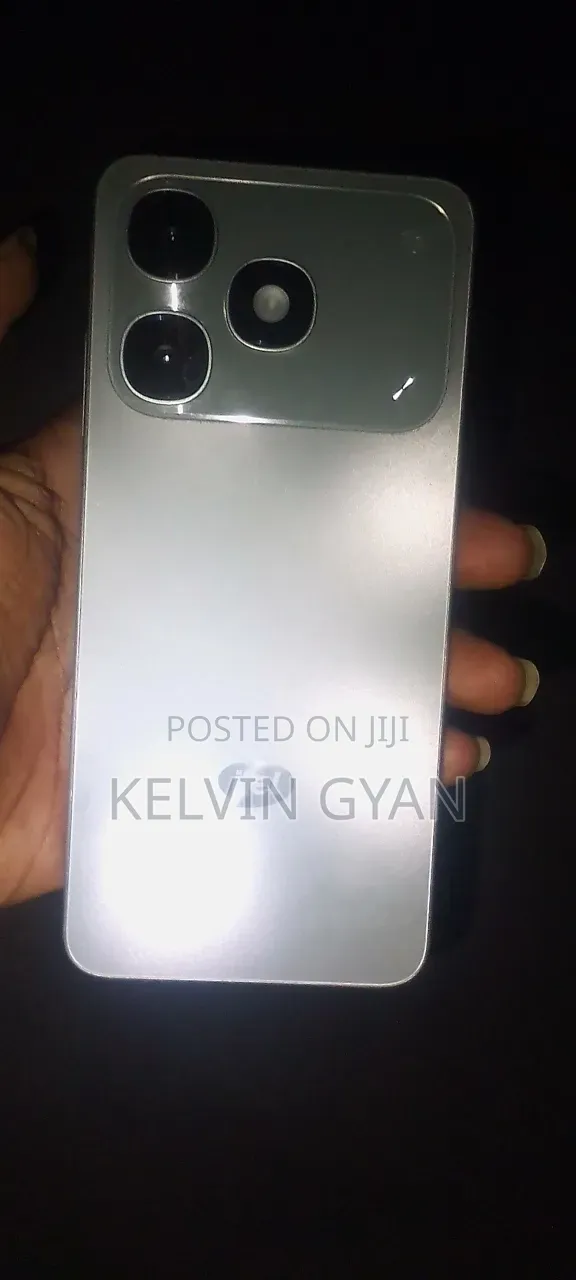 Itel A90 64 GB Silver