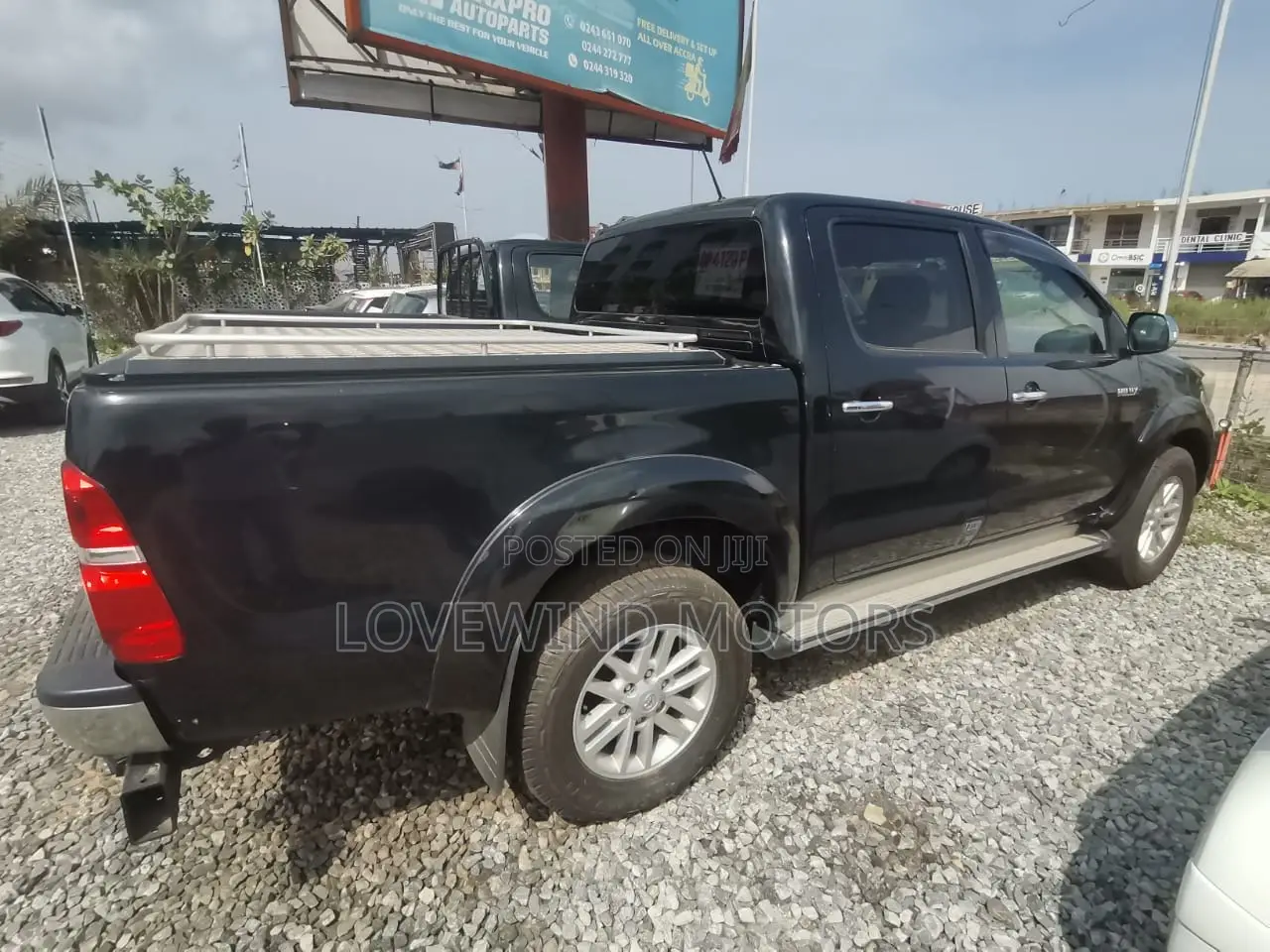 Toyota Hilux 2015 Black